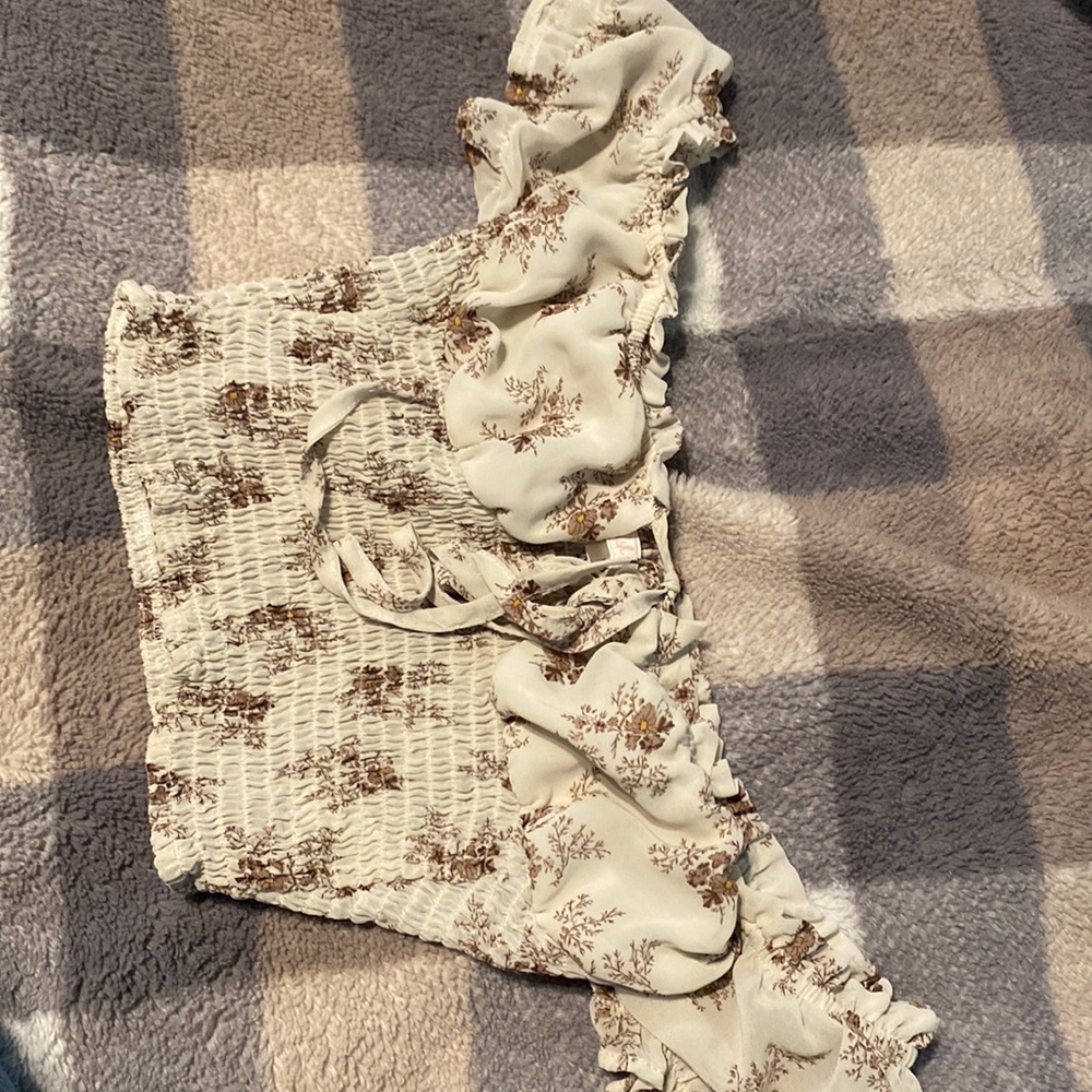 white off the shoulders shirt